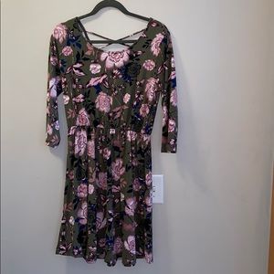 Green Floral 3/4 length sleeve dress
